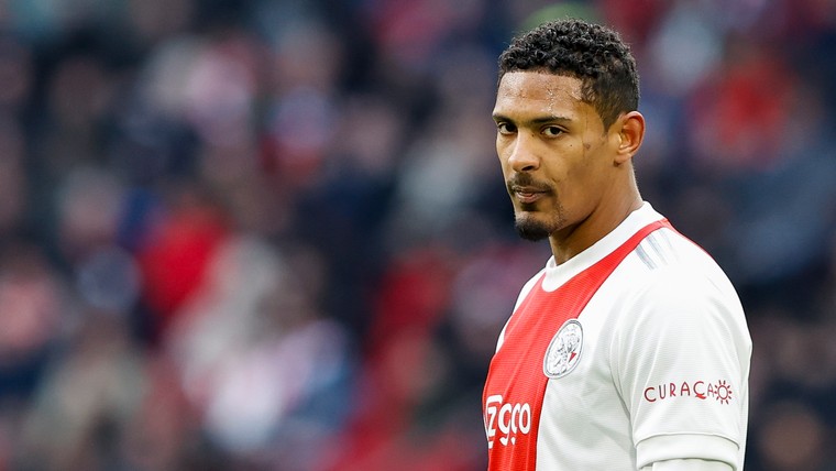Ajax plant trip naar Curaçao en oefent tegen nationale ploeg