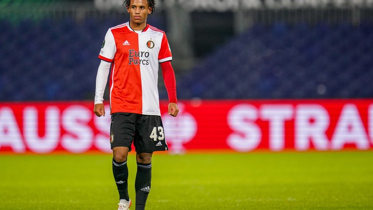 Feyenoord beloont talent Benita nog eens