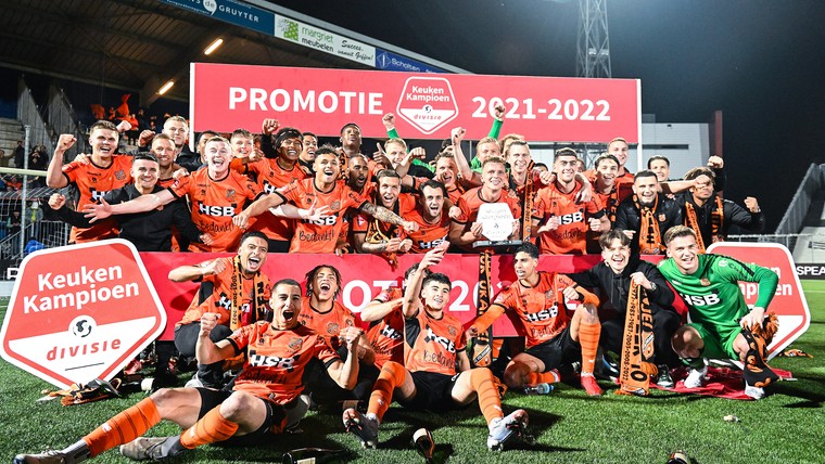 Tranen van opluchting: FC Volendam terug in de Eredivisie