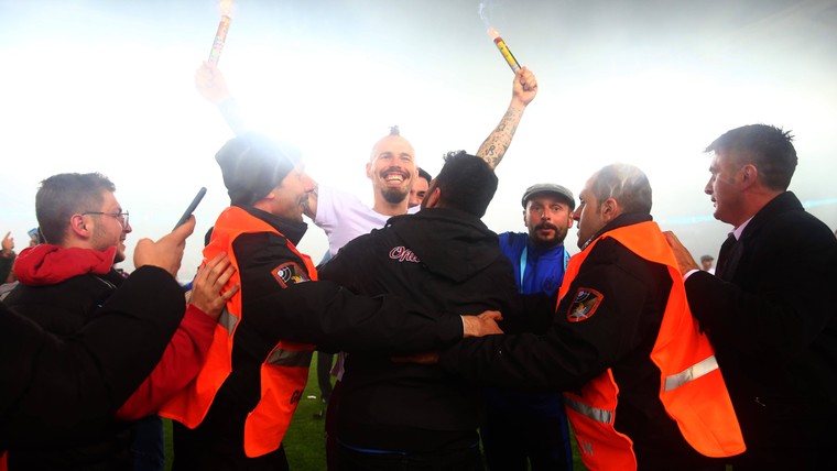 Vreugde-explosie na titel Trabzonspor: zo mooi kan een kampioensfeest zijn