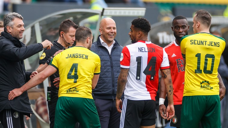 Slot stelt Feyenoord-supporters gerust met medisch bulletin