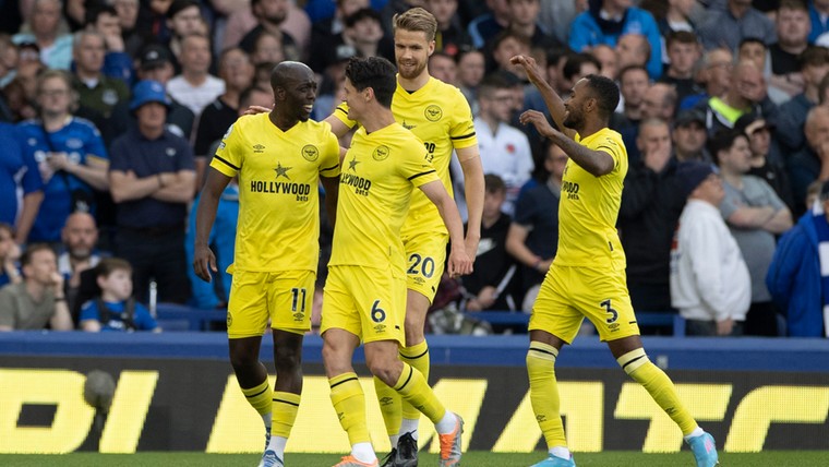 Everton laat gouden kans op beëindigen degradatiestrijd liggen