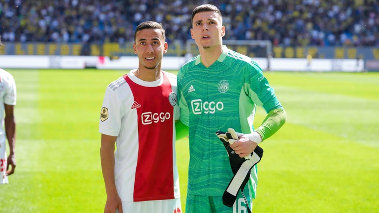 Eredivisie-debutanten bij Ajax glunderen in Arnhem: 'Dit zijn gouden momenten'