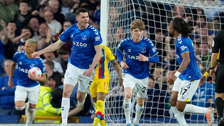 Everton na geweldige comeback zeker van Premier League-handhaving