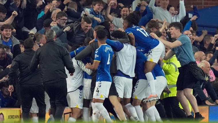 Concurrentie eist puntenstraf voor Everton na overtreden financiële regels