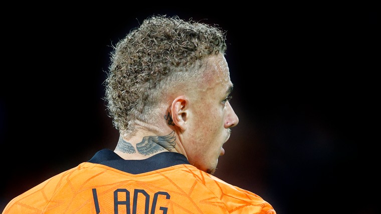 Flamboyante Lang nadert transfer: 'Heb het Belgische voetbal heet gemaakt'