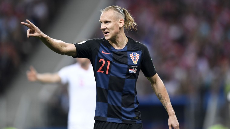 Knipoog-Kroaat ontsnapt na belachelijke tackle tegen Frankrijk