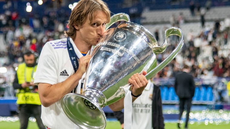 Real Madrid komt eindelijk met langverwacht nieuws over Modric