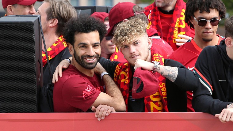Liverpool verrast iedereen: Salah verlengt alsnog zijn contract
