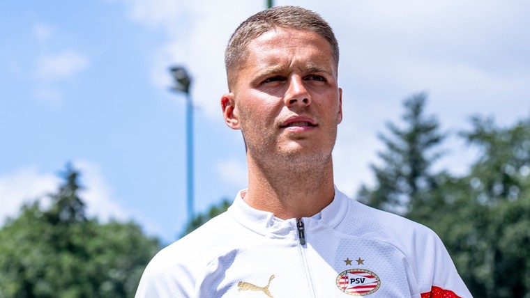 Veerman wil PSV bij de hand nemen: 'Ik ben niet goed in op de bank zitten'