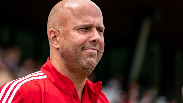 Slot kent opgave Feyenoord: 'Alles bij elkaar zeven nieuwe spelers nodig'