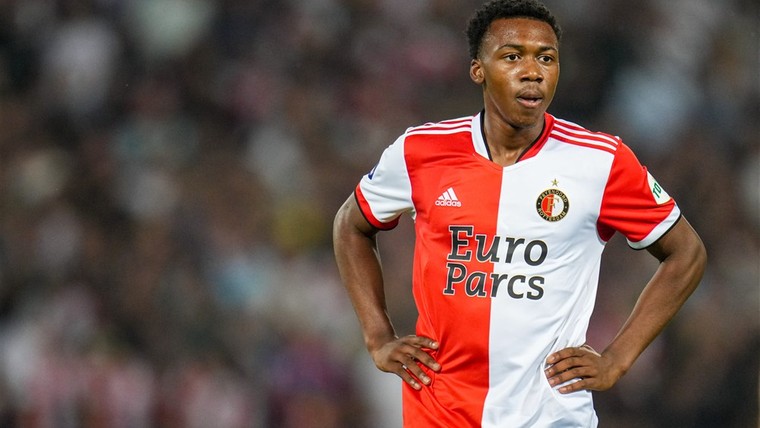 Jongste debutant ooit verlengt contract bij Feyenoord
