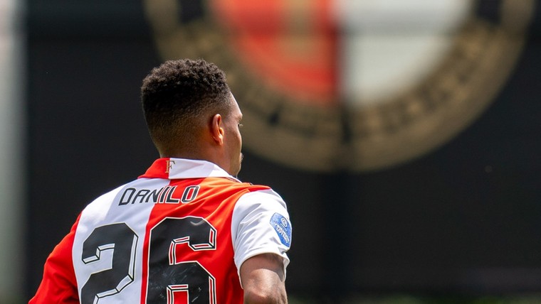 Feyenoord doet tweetal een plezier met rugnummerwissel