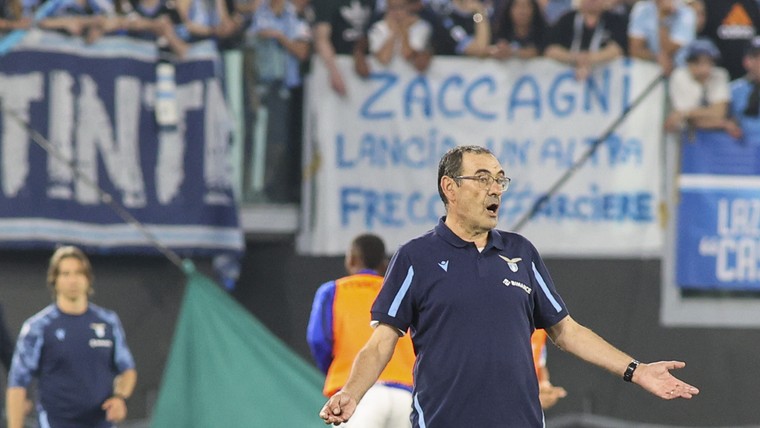 Sarri legt Lazio-training stil en treedt op tegen harde kern