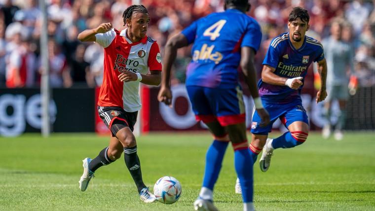 Feyenoord-tiener Benita maakt indruk op Slot en hoopt op meer speelkansen