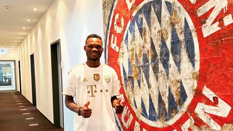 Van chauffeur tot profvoetballer: Mané bezorgt zijn maatje contract bij Bayern