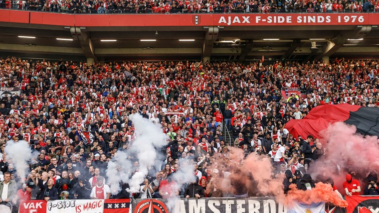 Ajax buiten Amsterdam in het blauw: ook nieuw uitshirt bevat gouden details
