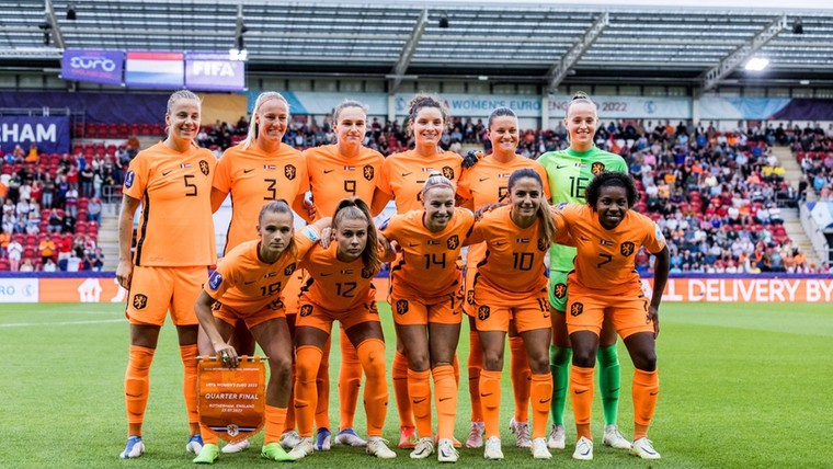 Code Oranje bij de vrouwen: wie wil er naar het WK met de Leeuwinnen?