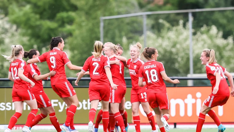 Zeven goals voor Kalma bij imponerende seizoenstart FC Twente