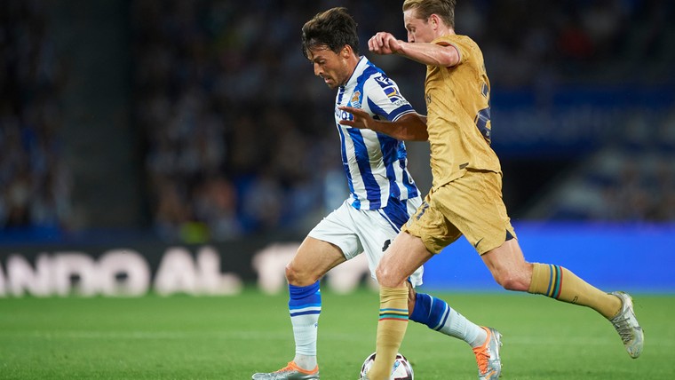 Spaanse media: twijfels nemen toe rond jubilaris De Jong na 'Barça-festival'