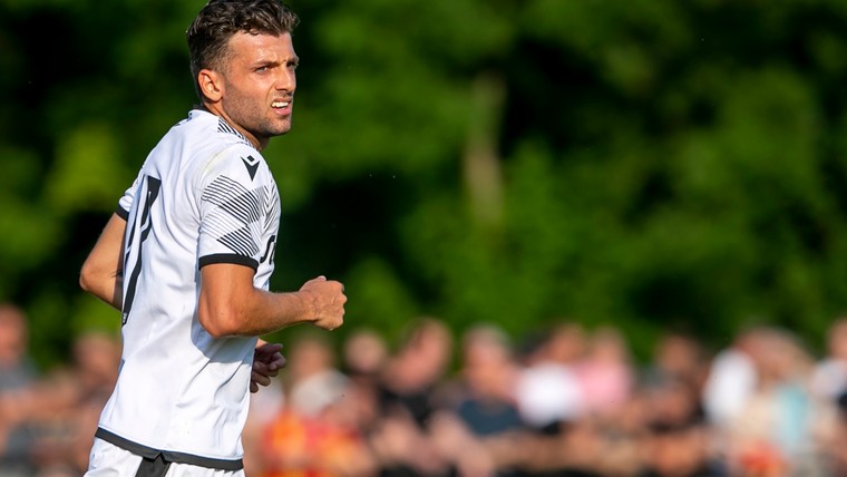 Excelsior houdt Griekse buitenspeler in de Eredivisie