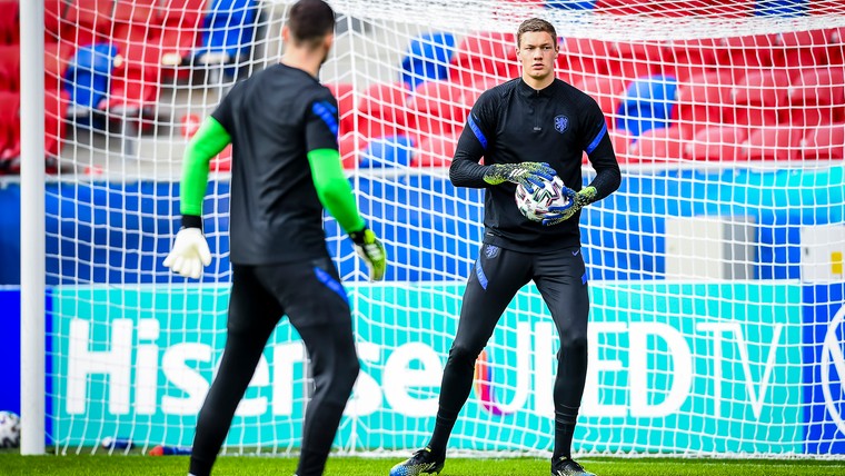 Pasveer was niet de enige die geen enkele penalty stopte bij de tests