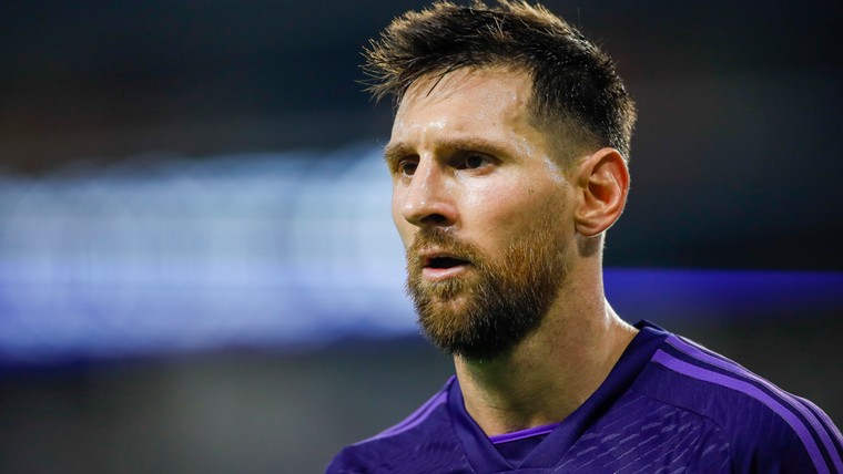 Invaller Messi brengt ongeslagen Argentinië stap dichter bij record Italië