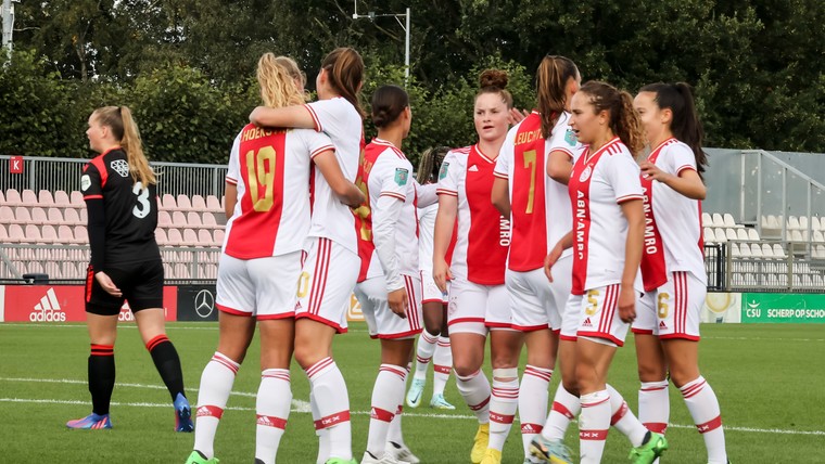 Ajax Vrouwen speelt Europese frustratie van zich af