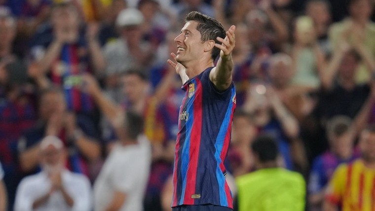 Lewandowski verbijstert Spaanse pers: 'Het zijn Messi-cijfers, een wervelwind'