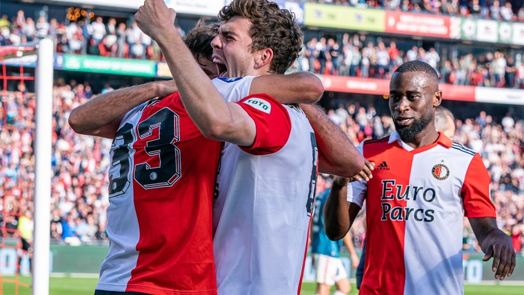 Feyenoord verslaat tiental van FC Twente en beëindigt zegeloze reeks 