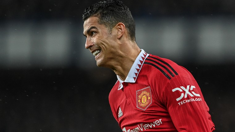 Ronaldo krijgt volop lof na bijzondere mijlpaal in United-shirt: 'Cris-is over?'