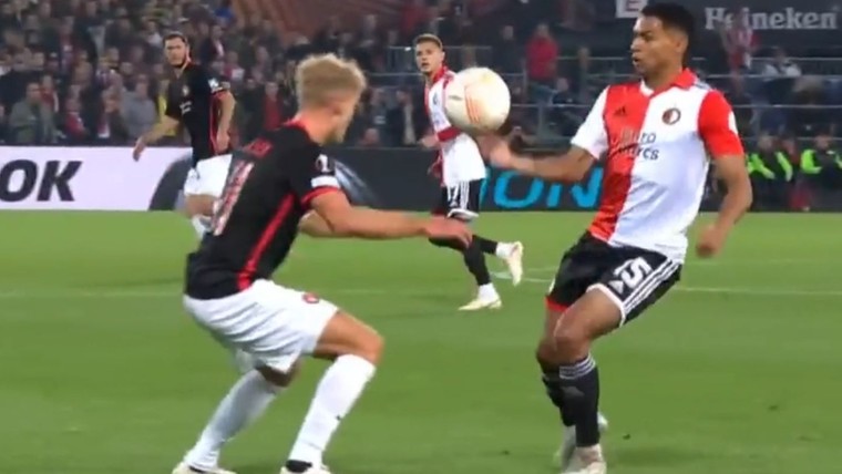 Peruaanse dribbeltechniek Marcos López levert Feyenoord-tegenstander kaart op