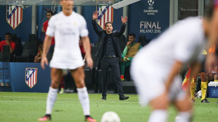 Simeone reageert op Ronaldo-gerucht: 'Vogeltjes fluisteren verkeerde dingen'