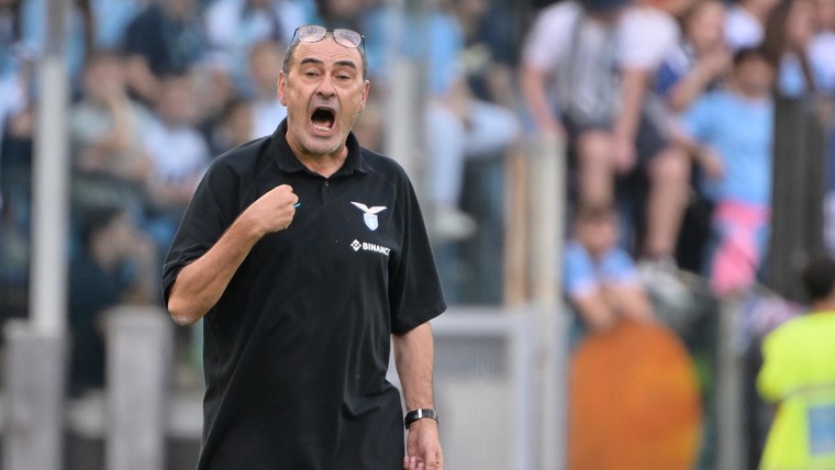 Sarri weer woest: 'Lazio heeft of een nieuw veld of een nieuwe coach nodig'
