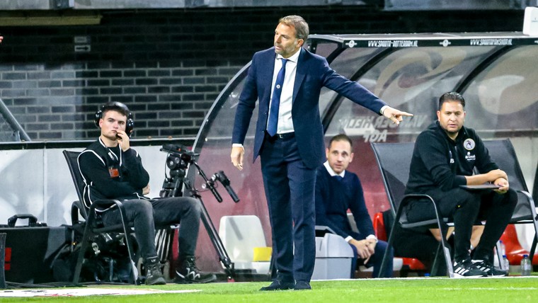 Steijn verklaart woede richting Fortuna-bank: 'Niet aan mijn spelers komen'