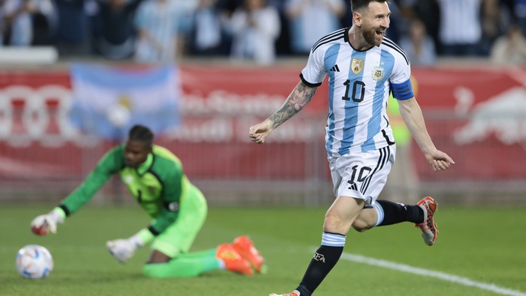 Onnavolgbare Messi en Di María geven signaal af met wervelend Argentinië