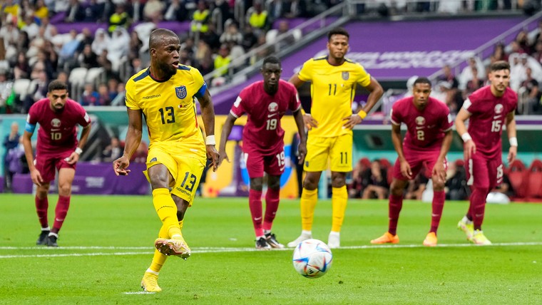 Ecuador na afgekeurde goal alsnog op 0-1 tegen Qatar: Valencia in fraai rijtje
