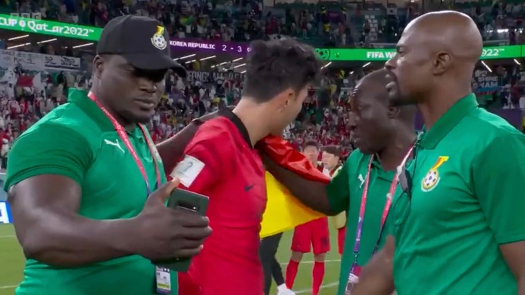 Staflid van Ghana maakt selfie met huilende Son, Boateng niet blij 