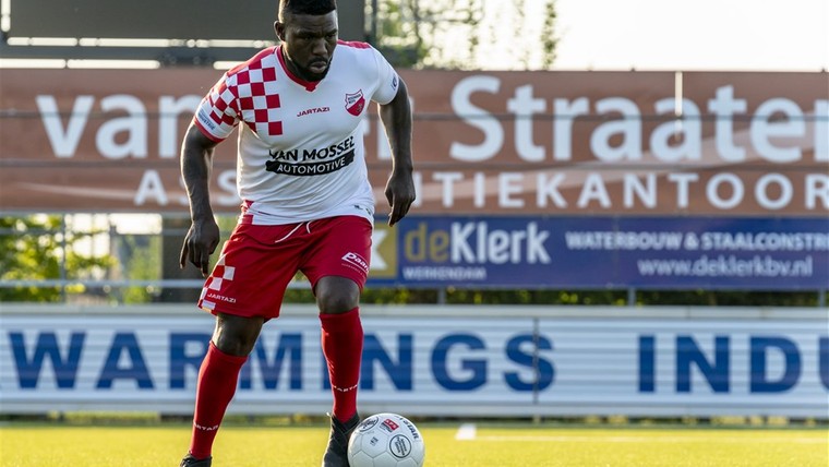'Royston Drenthe keert terug op de Nederlandse velden'
