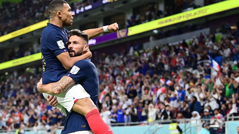 Giroud en briljante Mbappé houden Frankrijk op koers voor nieuwe WK-titel