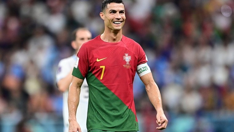 'Ronaldo tekent in Saoedi-Arabië en gaat per seizoen tweehonderd miljoen verdienen'