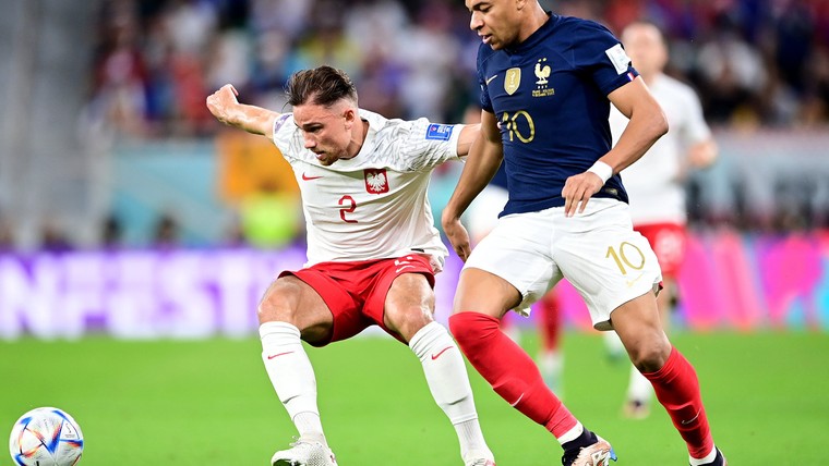 Poolse back kan het amper geloven: 'Mbappé verschroeide mijn benen' 