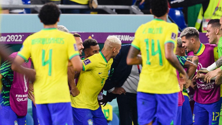 Brazilië danst vrolijk door: 'Maar mijn spelers zie ik liever niet op die manier' 