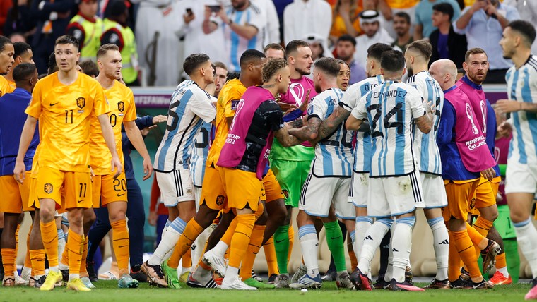 Argentinië en Nederland pakken twijfelachtig kaartenrecord op WK