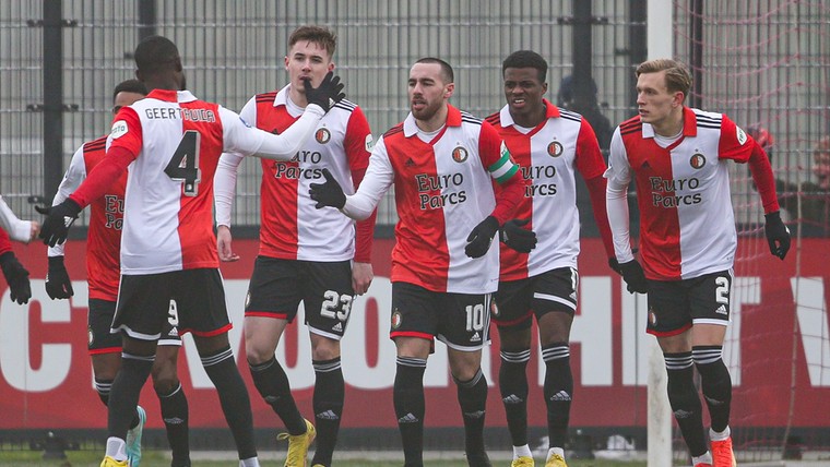 Kökçü en piepjonge debutant helpen Feyenoord aan oefenzege