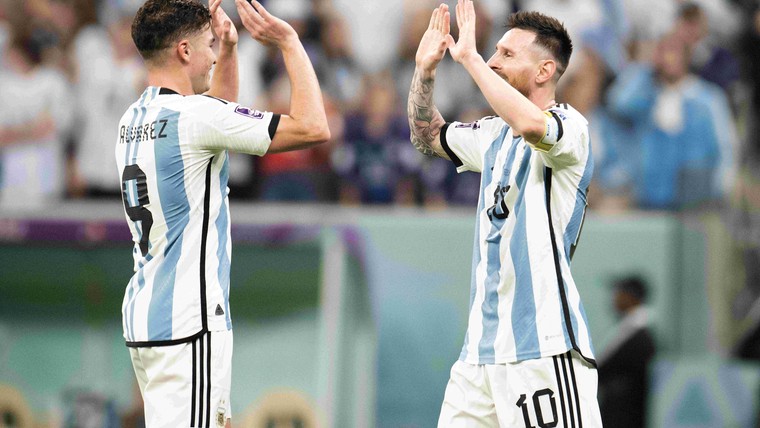 Vertederende beelden: Messi-droom van Álvarez wordt werkelijkheid 