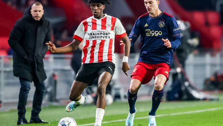 Heitinga baalt van 'lachwekkende goals' en geeft compliment aan PSV