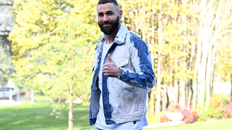 Benzema komt toch nog met steunbetuiging aan Franse ploeg voor WK-finale