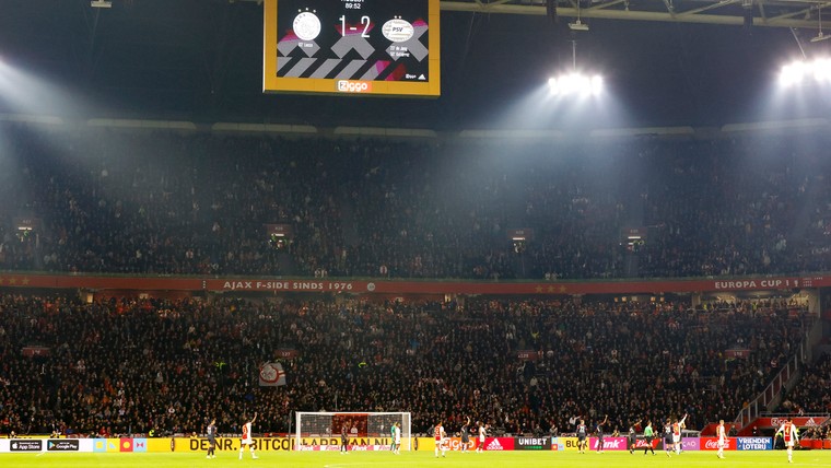 Boete voor PSV na spreekkoren tegen Ajax valt lager uit