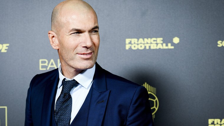 Franse bond stelt Zidane teleur: hint op langer verblijf Deschamps